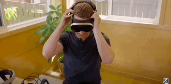 扎克伯格能骗过大脑的VR眼镜，长这样