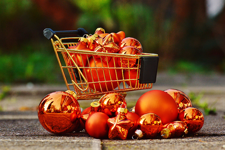 christmas-shopping-shopping-cart-christbaumkugeln-christmas-preview.jpg